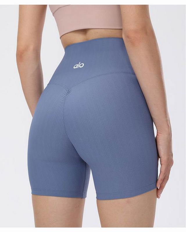 Lululemon Women's Shorts 233